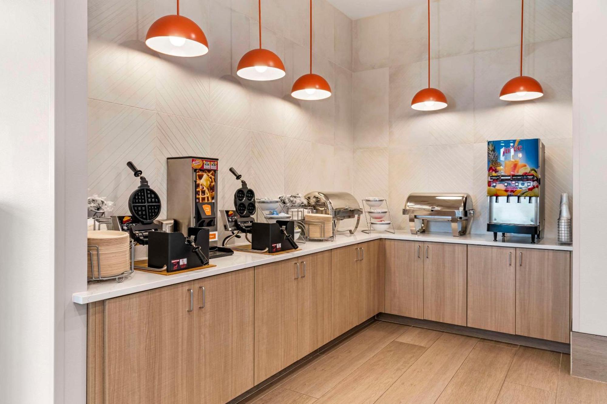 Comfort Inn Fairbanks Bagian luar foto