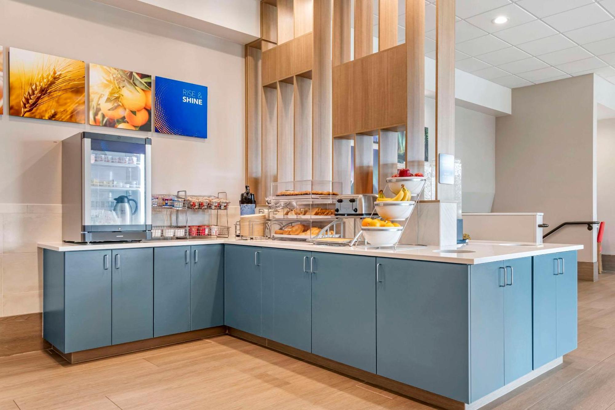 Comfort Inn Fairbanks Bagian luar foto