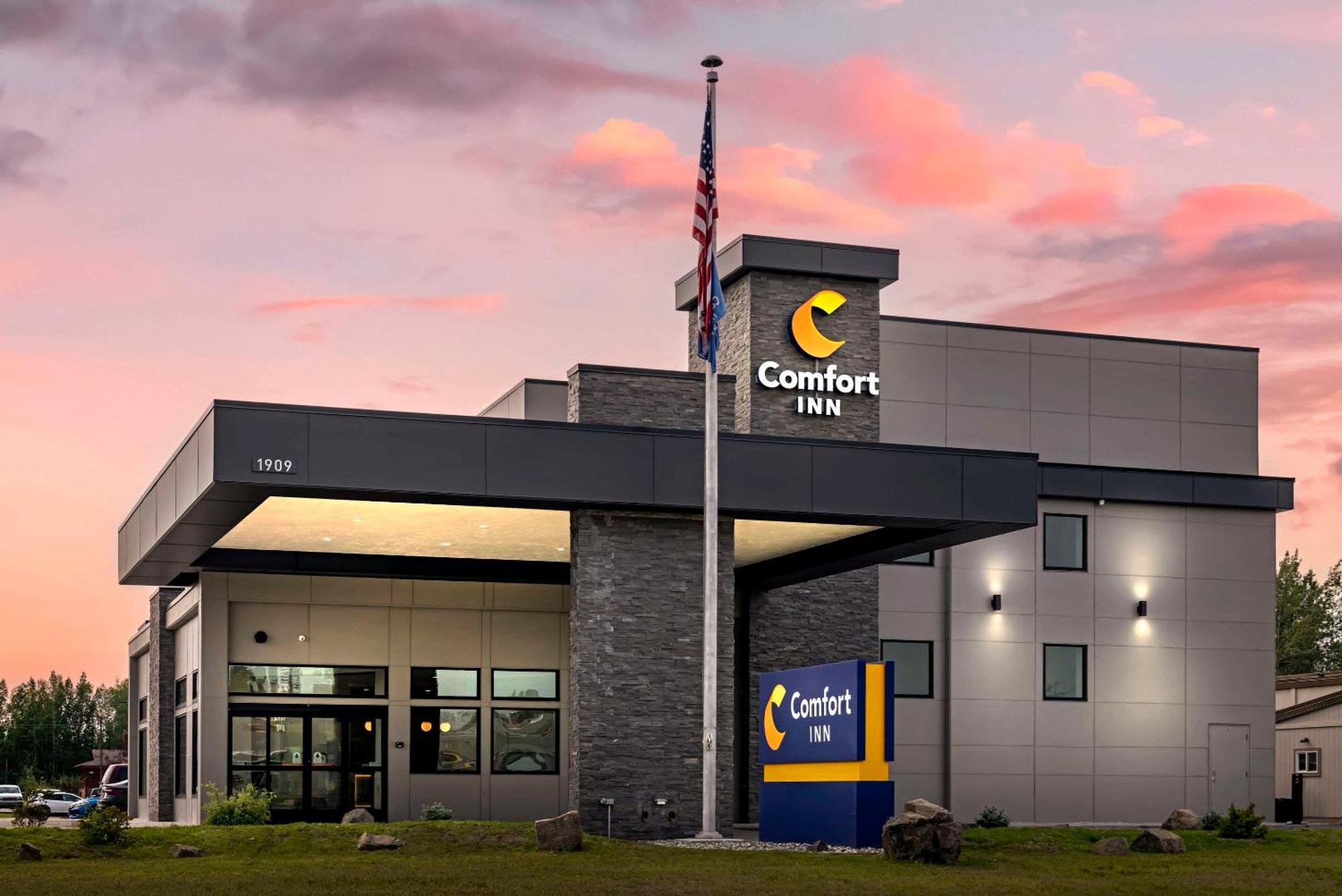 Comfort Inn Fairbanks Bagian luar foto