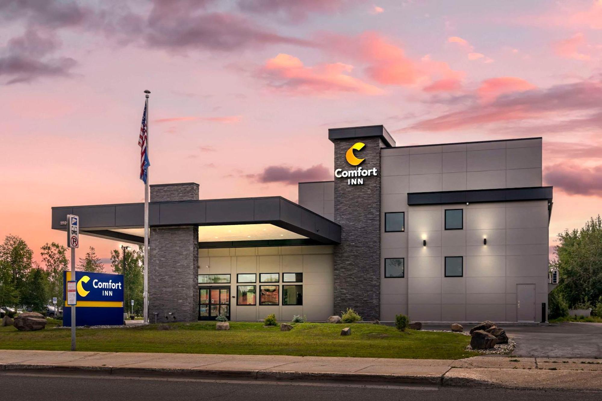 Comfort Inn Fairbanks Bagian luar foto